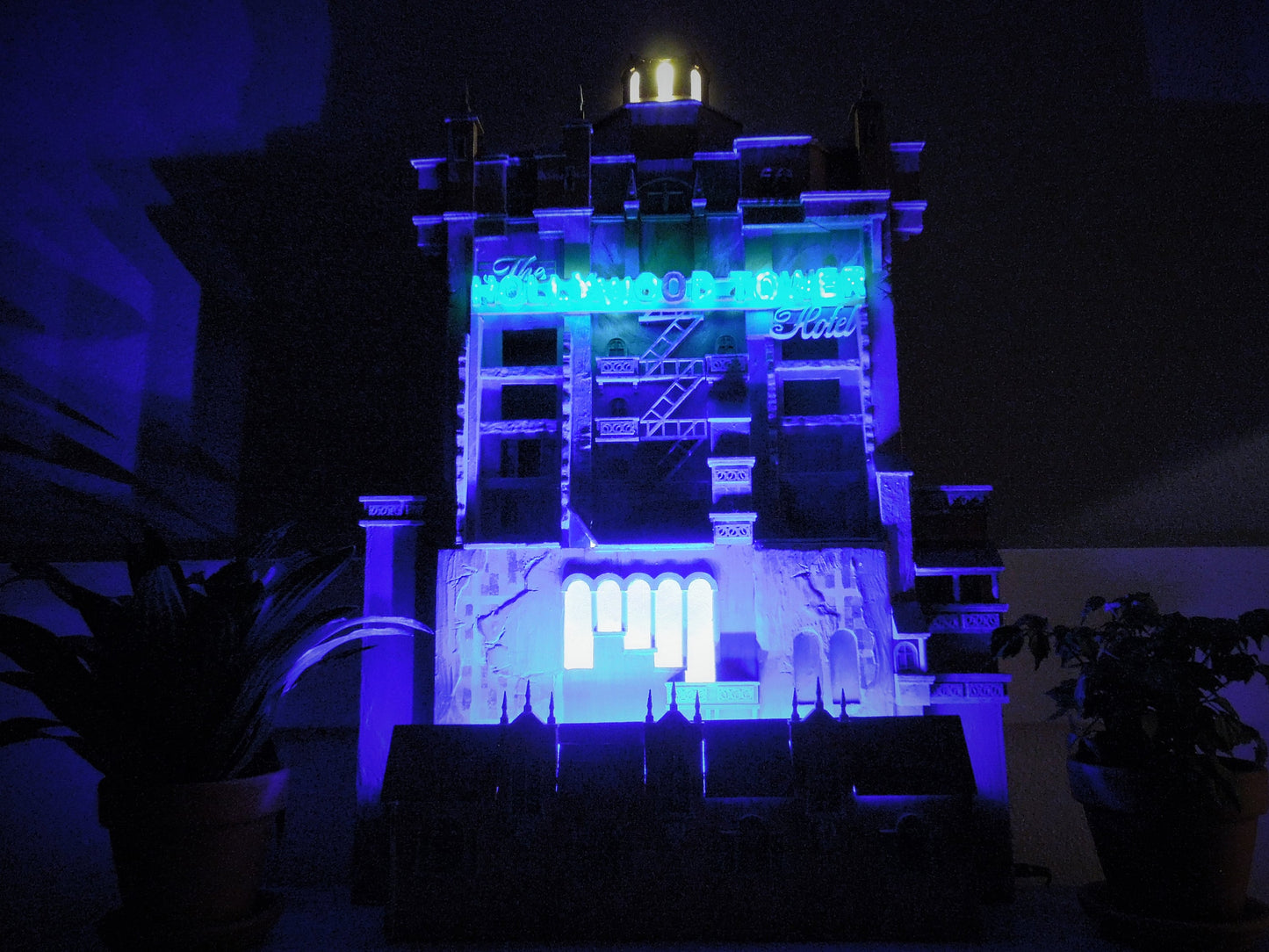 Hollywood Tower of Terror scale model