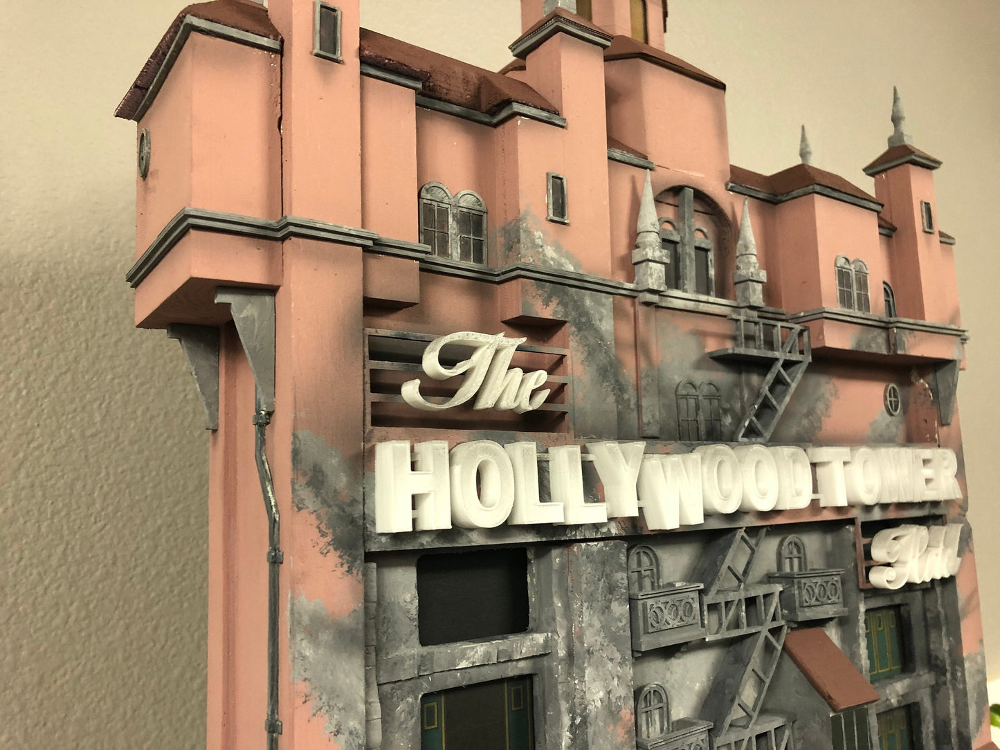 Hollywood Tower of Terror scale model