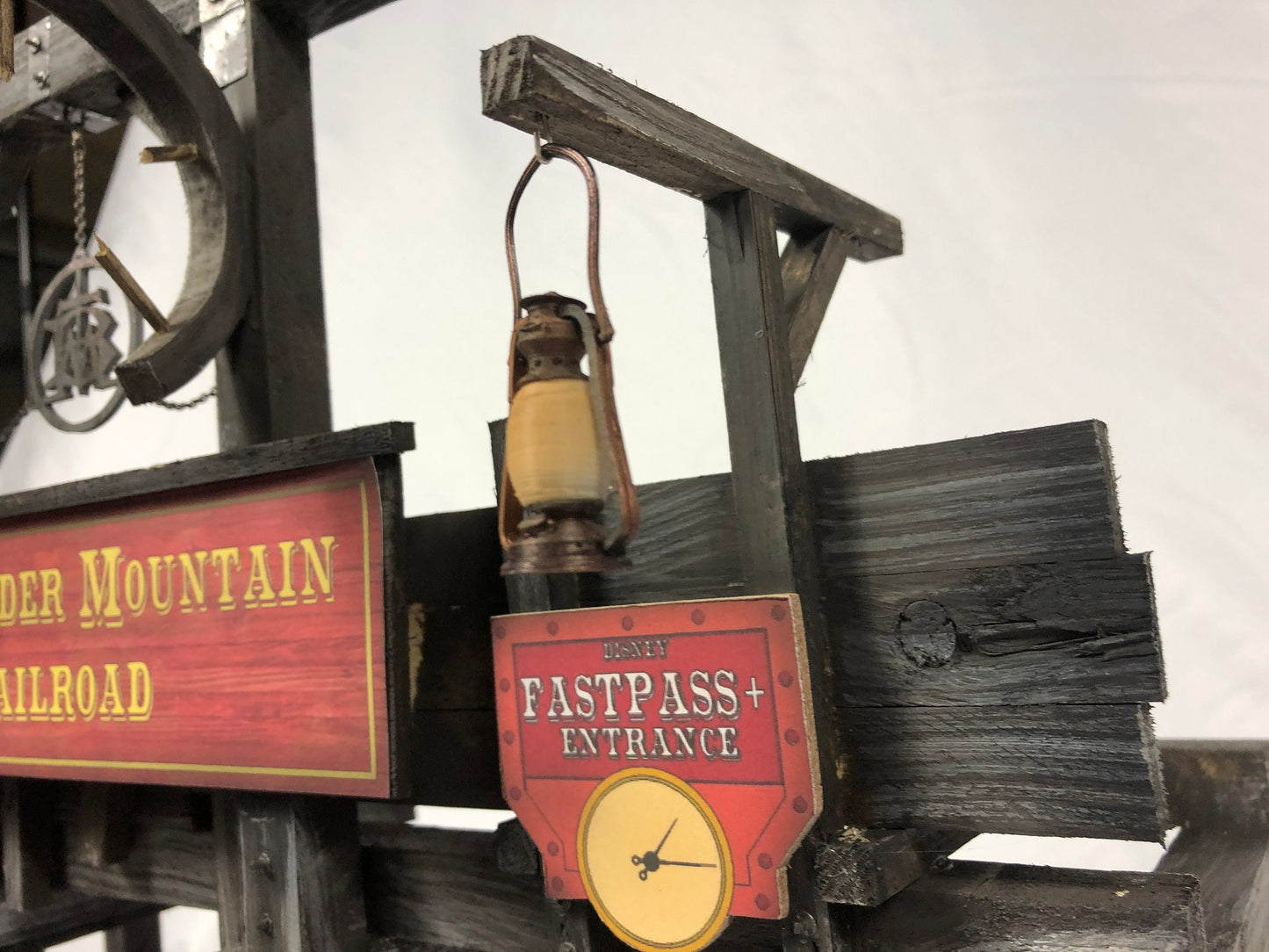 Big Thunder Book Rack