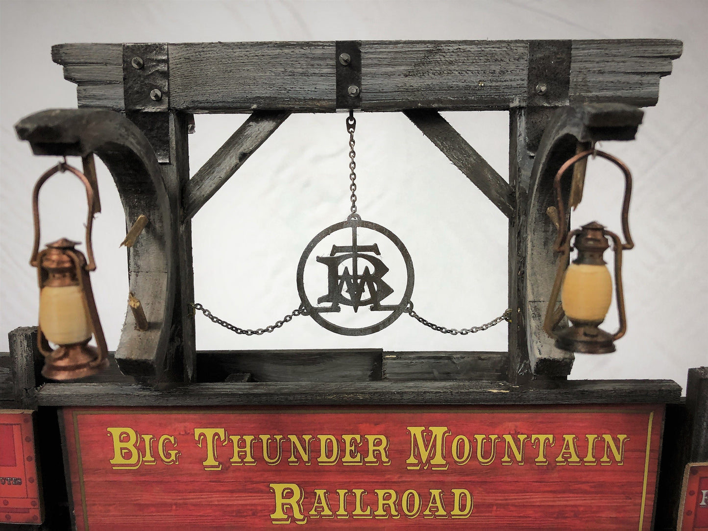 Big Thunder Book Rack