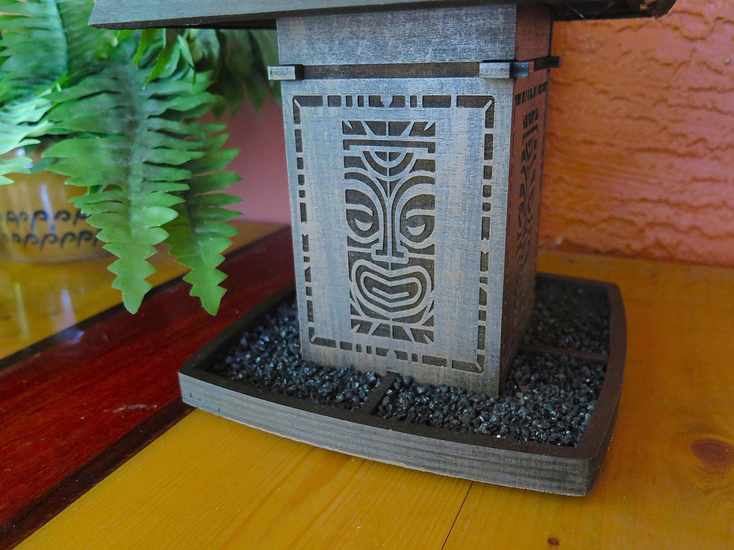 Tiki Accent Lamp