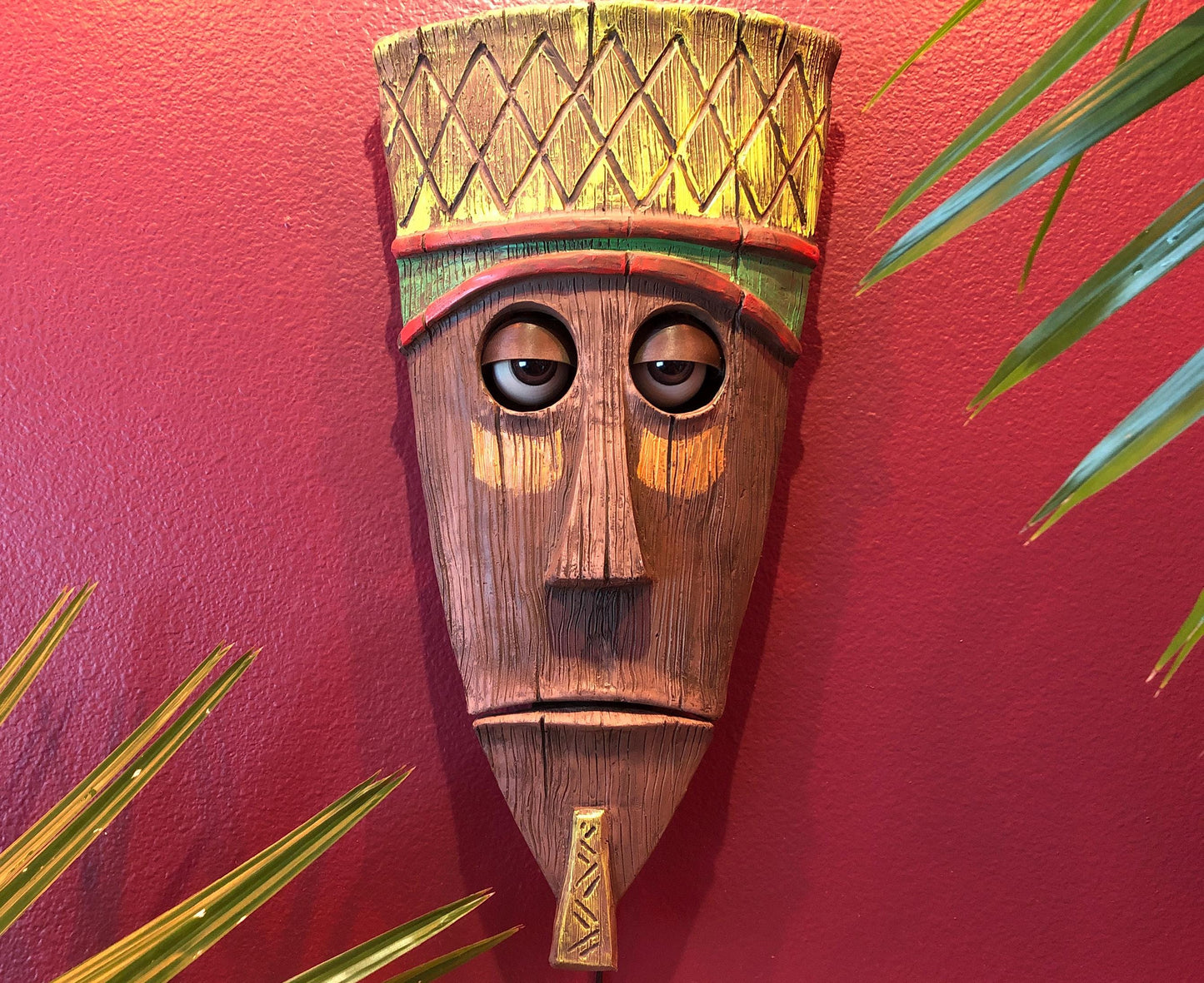 Singing Tiki Mask: Animated Wall Decor with Wireless Remote